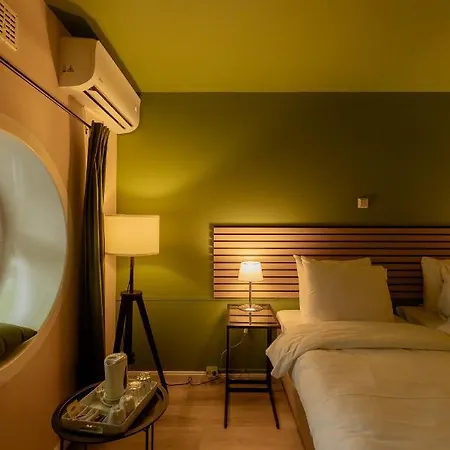 Hotel H2otel Rotterdam
