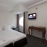 Floats By H2otel רוטרדם