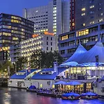 Floats By H2otel רוטרדם