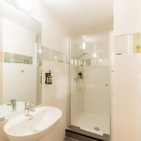 Hotel Floats By H2otel Rotterdam