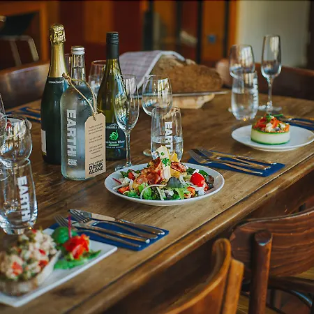 מלון Floats By H2otel 3*