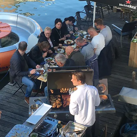 Floats By H2otel Hotel Rotterdam