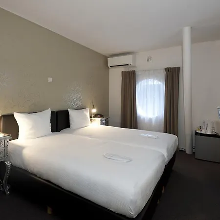 Floats By H2otel Ξενοδοχείο 3*