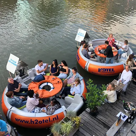 Floats By H2otel Hotel