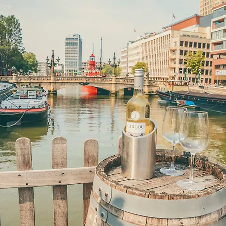 Floats By H2otel Rotterdam