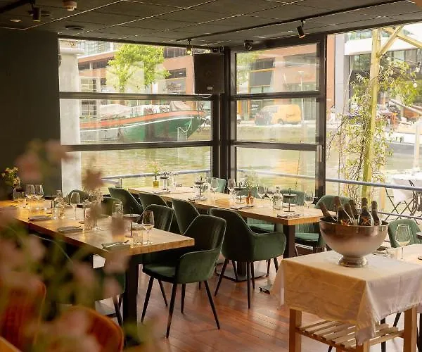 Hotel Floats By H2otel 3*