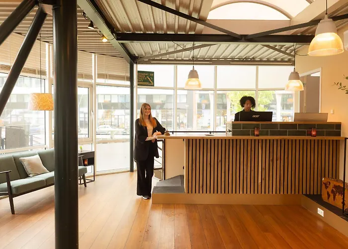 Floats By H2otel Hotel 3*