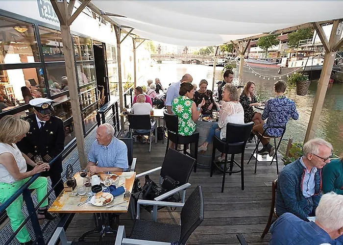 Floats By H2otel Roterdão