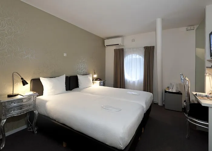 Floats By H2otel Hotel 3*