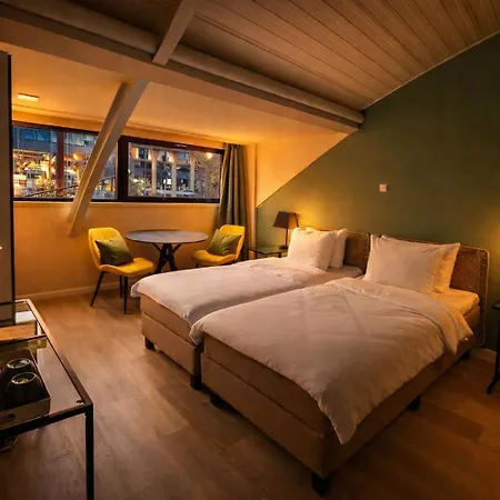 Floats By H2otel Hotell