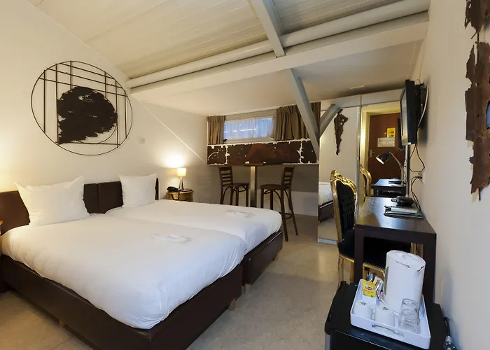 Hotell Floats By H2otel Rotterdam