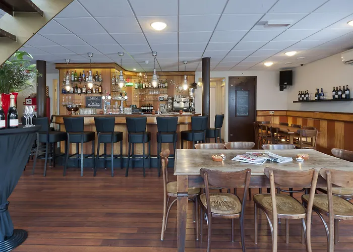 Hotell Floats By H2otel Rotterdam