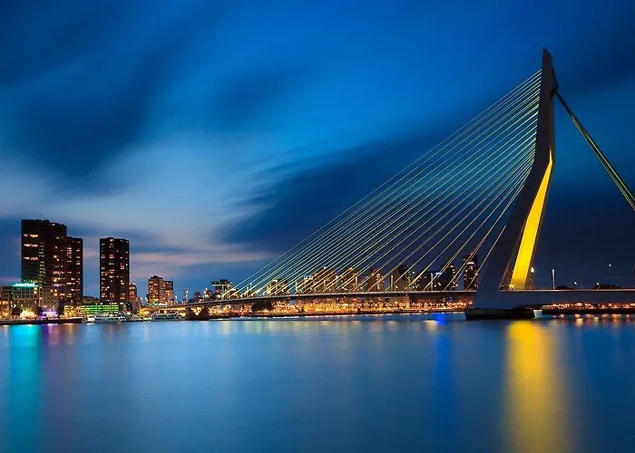 Floats By H2otel Hotell 3*