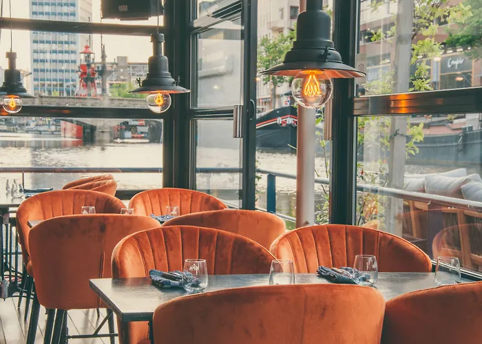 Hotell Floats By H2otel Rotterdam