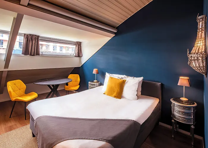 Floats By H2otel Hotell